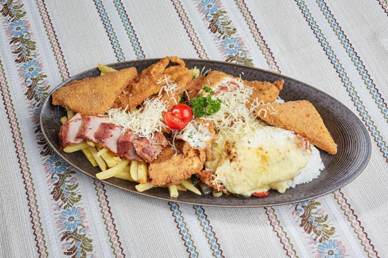 Tercia Hubertus Panzio Bed & Breakfast โชพรอน ภายนอก รูปภาพ