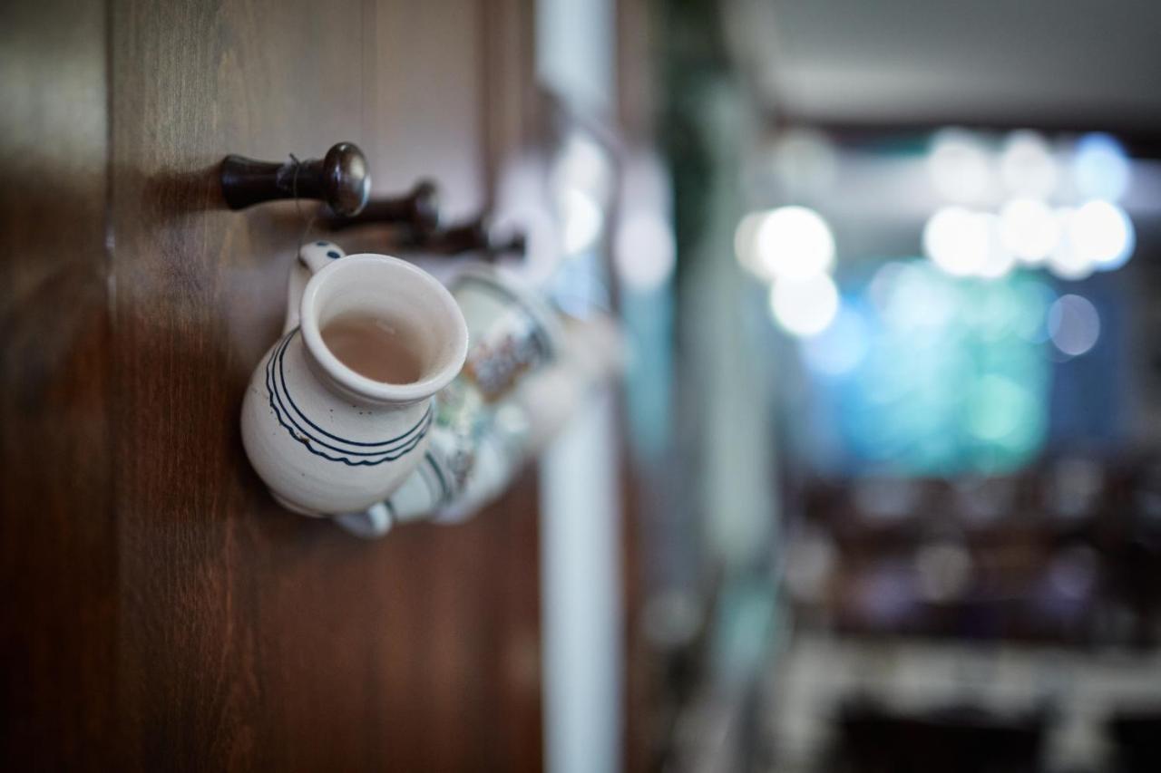 Tercia Hubertus Panzio Bed & Breakfast โชพรอน ภายนอก รูปภาพ